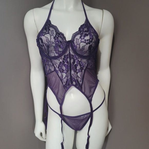 Purple Floral Lace Underwire Garter Lingerie Set - Picture 2 of 9